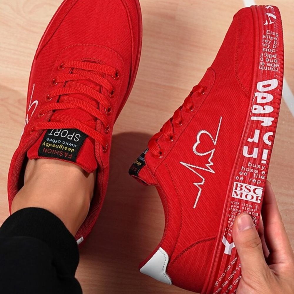 SHEIN Red Graphic Men's Sneakers